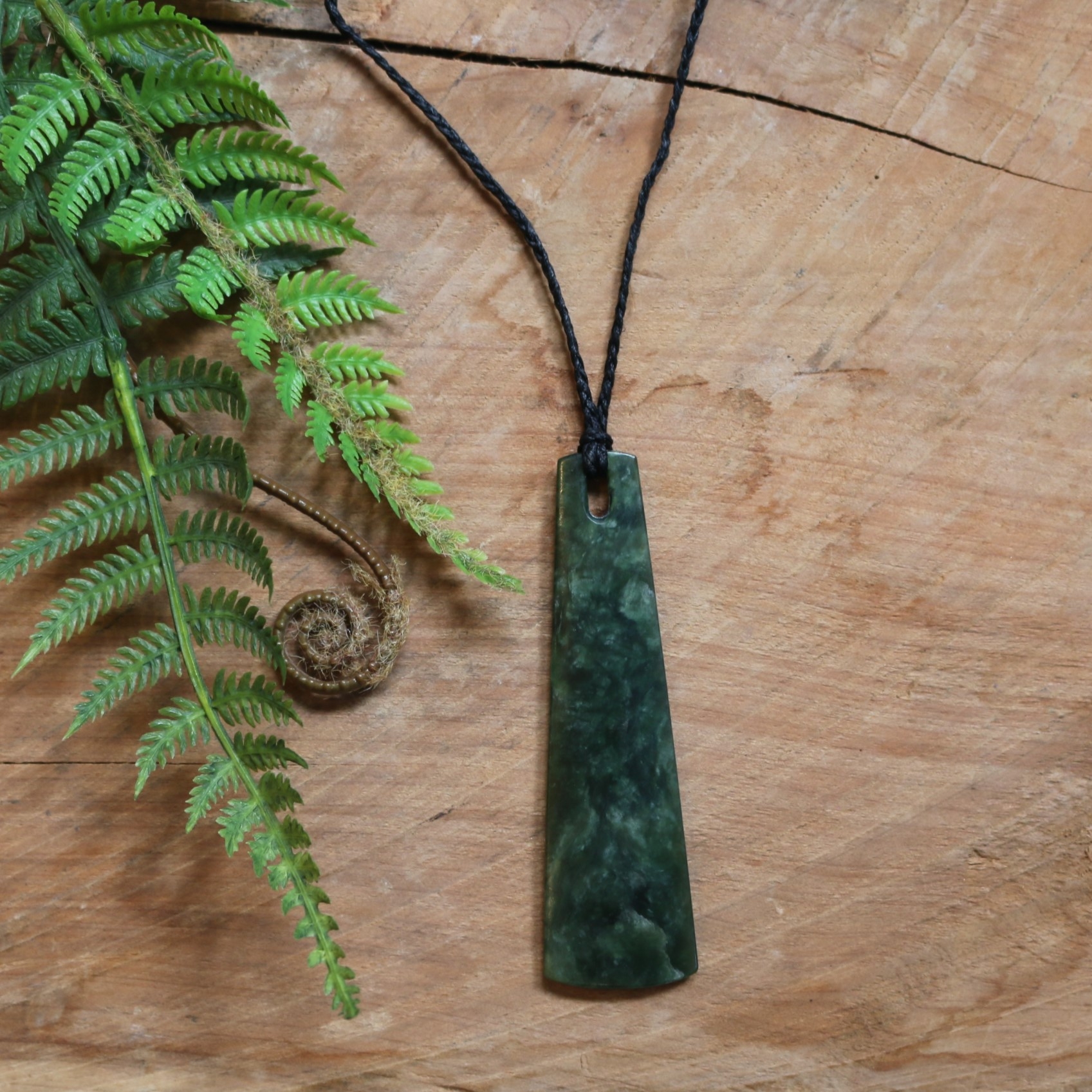 Pounamu pendant hot sale