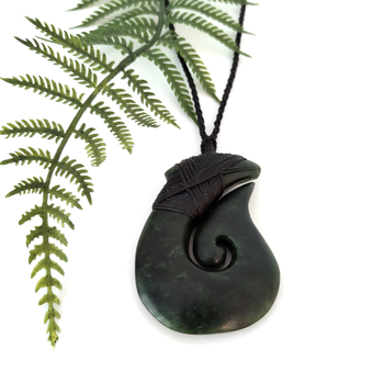 Ernesto Ovalle Large Pounamu Fish Hook