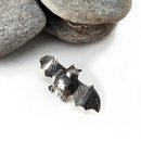 Medium Pekapeka Bat Pin Silver 