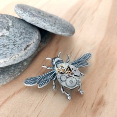 Large Bee Brooch Silver-jewellery-The Vault