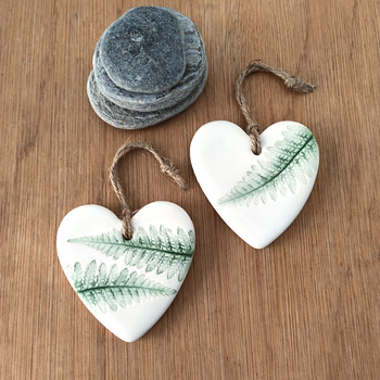 Hanging Heart Fern Pattern Green