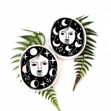 Wahine Oval Dish Eyes Open-artists-and-brands-The Vault