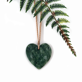 Pounamu Pendant Heart Large