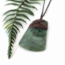 Pounamu Pendant Lashed Toki