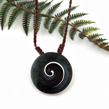 Ernesto Ovalle Pounamu Medium Open Koru