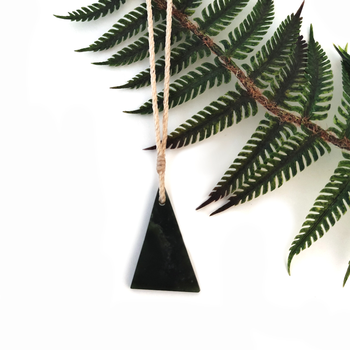 Pounamu Pendant Simple Triangle