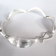 Koromiko Bracelet Silver -jewellery-The Vault
