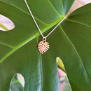 Monstera Necklace Bronze