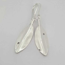 Pohutukawa Leaf Earrings Bright Finish-jewellery-The Vault