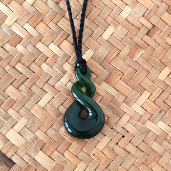 Pounamu Pendant Pikorua Kahurangi Twist