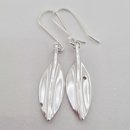 Rata Leaf Earrings Bright Finish