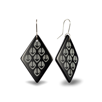 Glass Ponga Diamond Earrings Black