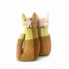 Vintage Wool Blanket Sitting Cat-lifestyle-The Vault