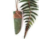 Pounamu Pendant Lashed Blade