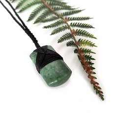 Pounamu Pendant Lashed Toki-jewellery-The Vault