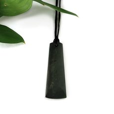 Pounamu Pendant Simple Toki Rimu-jewellery-The Vault