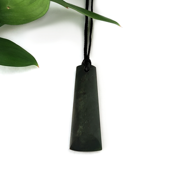 Pounamu Pendant Simple Toki Rimu